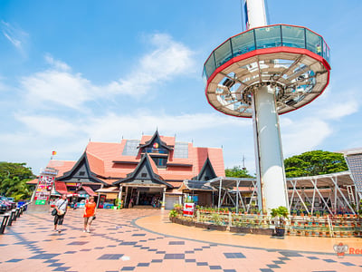 Melaka Menara Taming Sari Tower