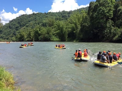 Kiulu Water Rafting, Tamparuli Suspension Bridge & Likas City Mosque Half Day Tour with Lunch (Level 1 -2)
